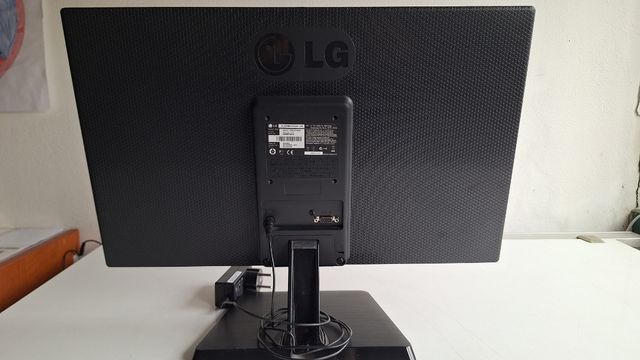 Schermo PC LG flatron e2242