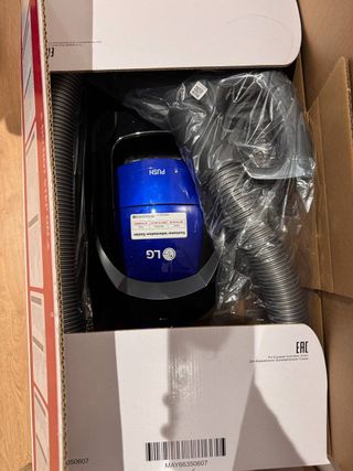 LG Aspirador sin bolsa 650W Azul