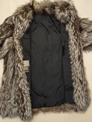 Abrigo piel zorro plateado