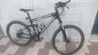 Vendo bicicleta de montaña de carbono