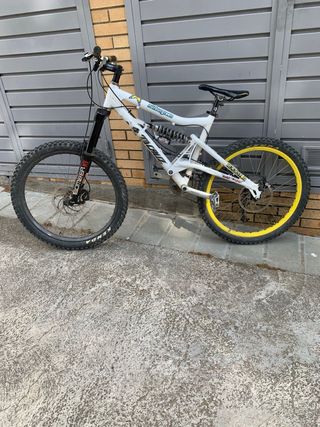 Bici enduro santa cruz