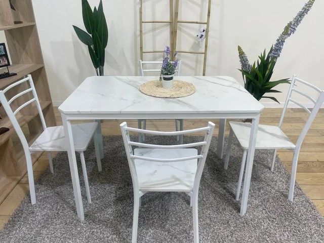 SET MESA CON 4 SILLAS ESTILO MARMOL