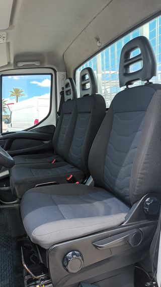 IVECO DAILY 2018 BASCULANTE LATERALES ALTOS