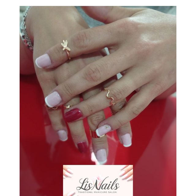 Manicurista profesional.