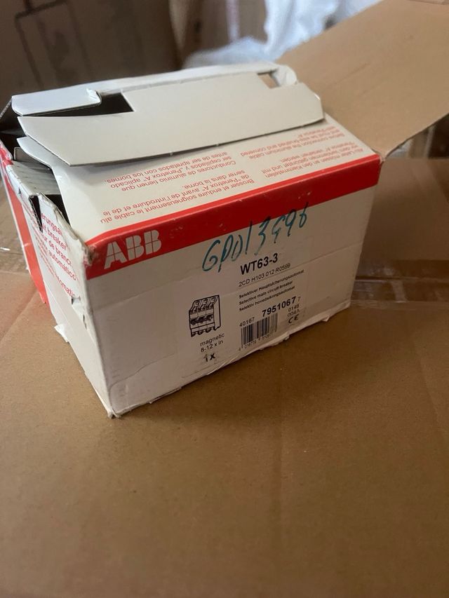 Interruptor automático ABB WT633