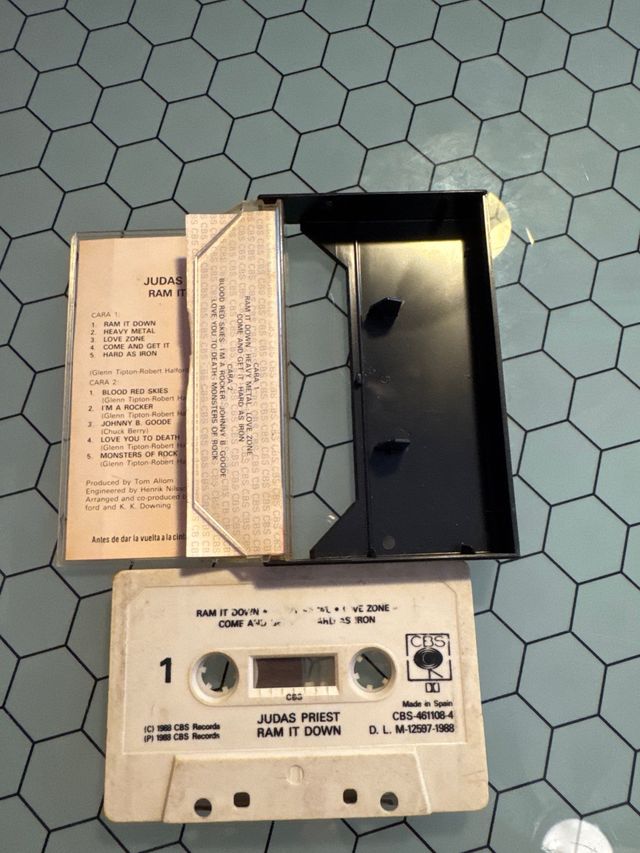 Judas priest Ram it down cinta cassete