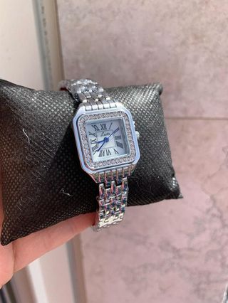 Orologgio Donna 
ri modello lussoso 