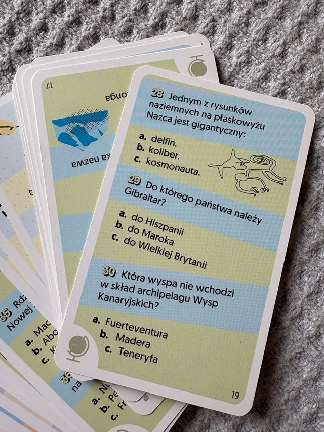 Quizz card game in polish
