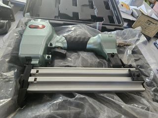 Clavadora tn 50