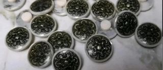 Lote 14 botones- 5 modelos