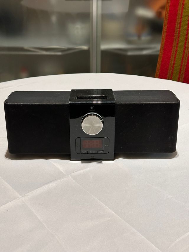 Logitech Base de Altavoz Omnidirecconal