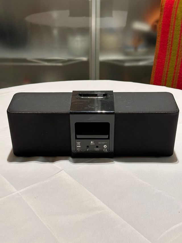 Logitech Base de Altavoz Omnidirecconal