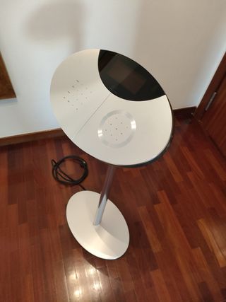Bang olufsen beocenter 2 y pedestal 