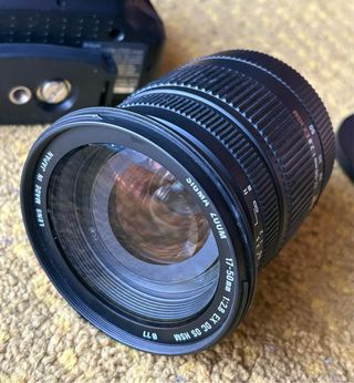 Cámara Nikon D7200 con objetivo Sigma 17-50 2.8 EX