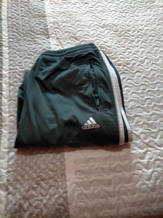 Vendo pantalones deportivos Adidas