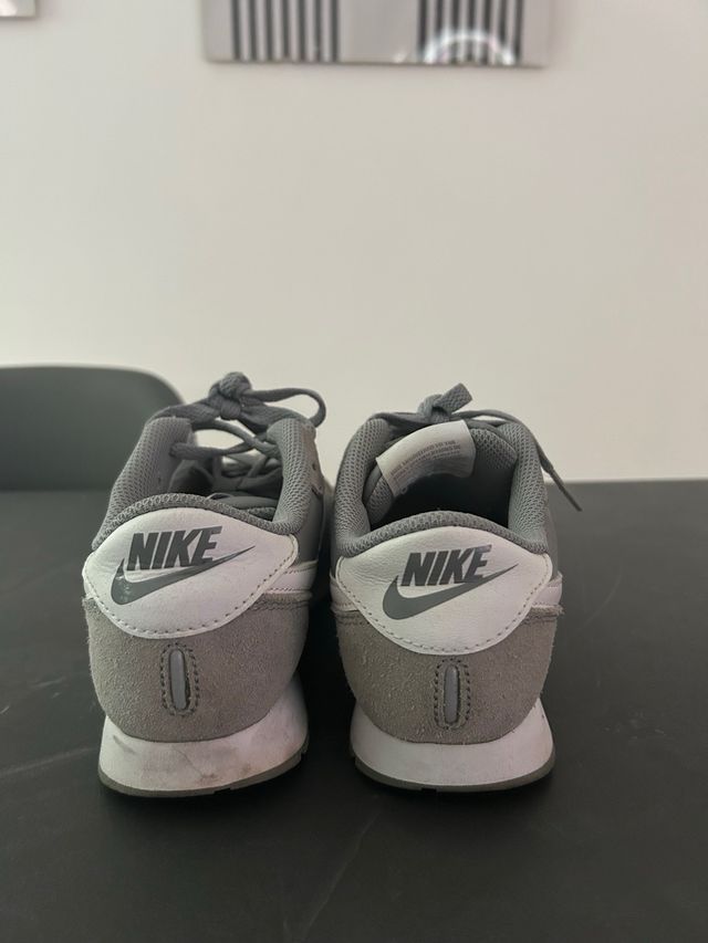 Zapatillas Nike MD Valiant