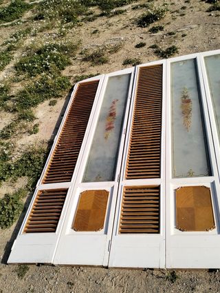 Antiguas puertas cristaleras alcoba