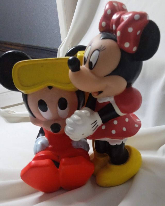 MUÑECOS DISNEY ” MICKEY Y MINNIE MOUSE" DE GOMA