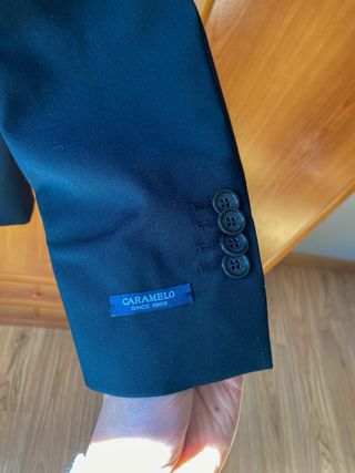 Traje negro Caramelo