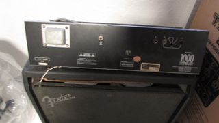 Amplificador Fender Roc Pro 1000 Híbrido restaurar