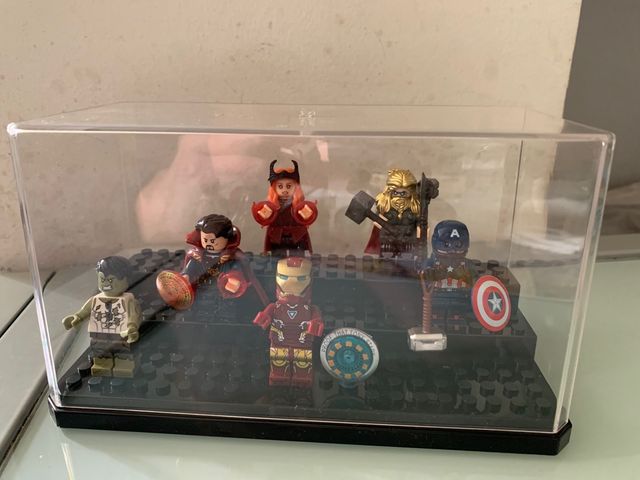 Vetrina tipo Lego The Avengers