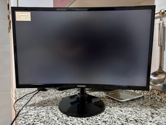 Samsung LC24F390FHRXEN 23.5" LED FullHD FreeSync Curva