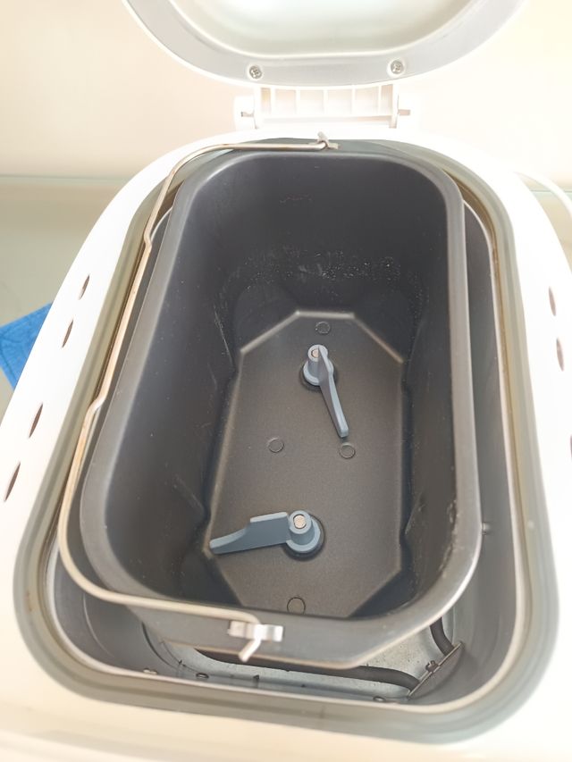 Panificadora conserva su embalaje original