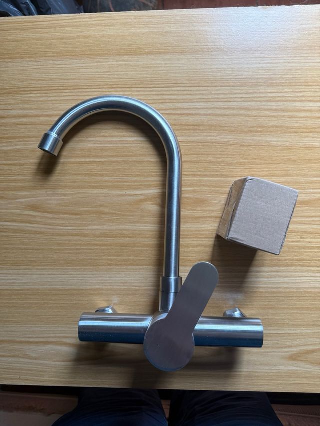 GRIFO PARED ACERO INOXIDABLE