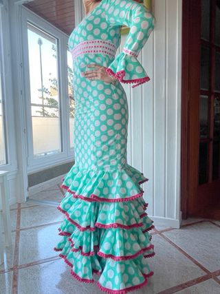 Traje flamenca lunares