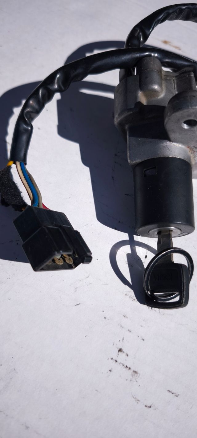 Conjunto de cerraduras Ducati