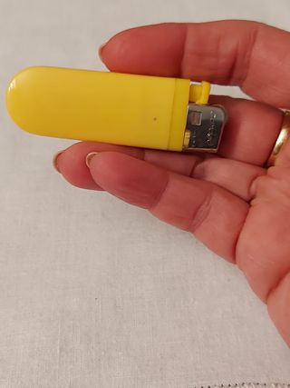 Isqueiro da Isla Mágica de Sevilha.