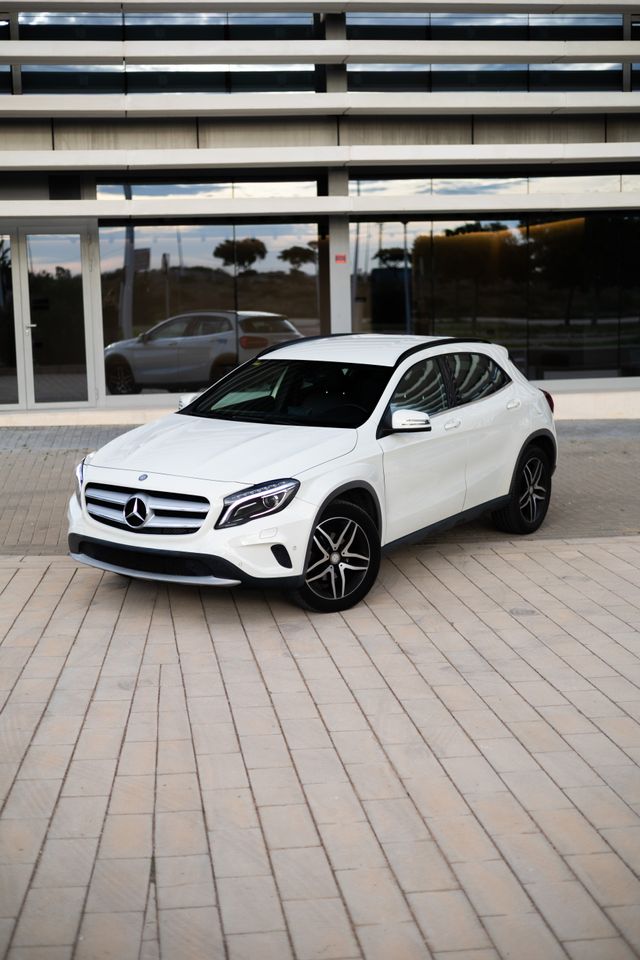 Mercedes-Benz GLA 2014 220d