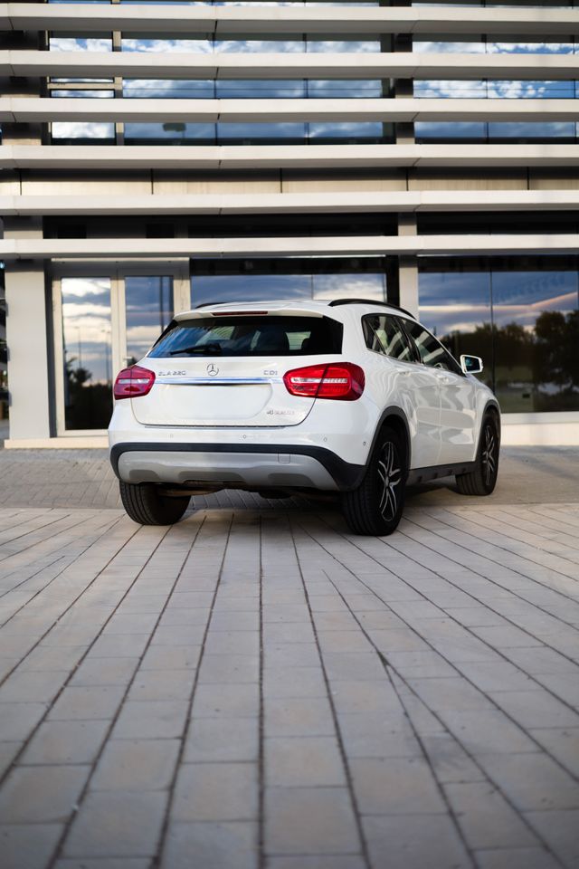 Mercedes-Benz GLA 2014 220d