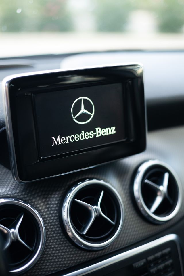 Mercedes-Benz GLA 2014 220d