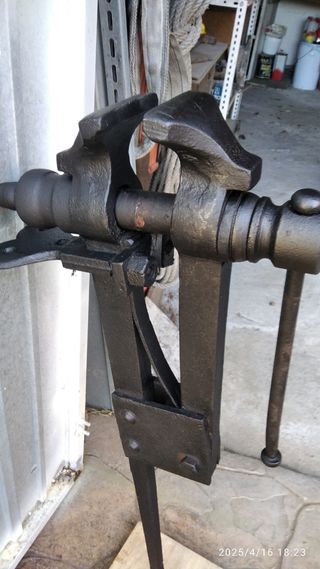 Tornillo de Banco para herrero. Venta en persona