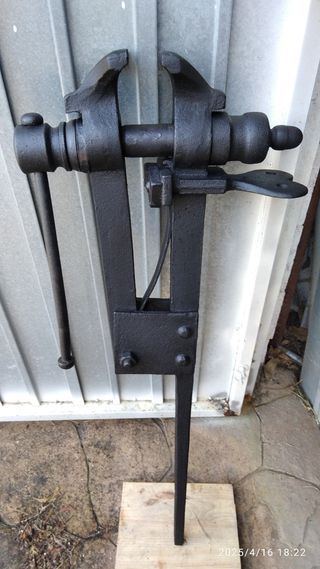 Tornillo de Banco para herrero. Venta en persona