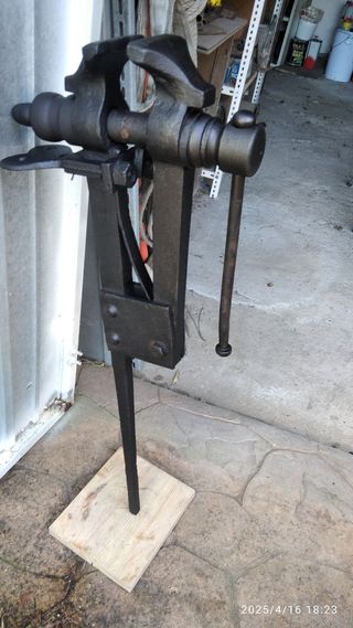 Tornillo de Banco para herrero. Venta en persona