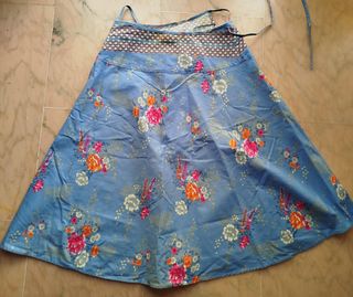 Falda pareo abierta creo que talla XS