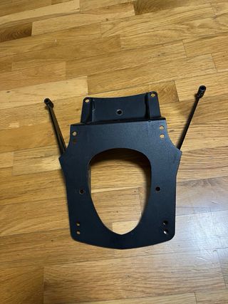 Soporte baul Yamaha Tmax