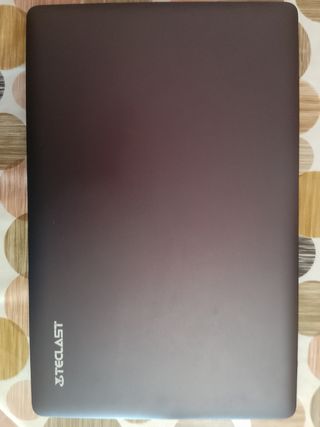 Portátil Teclast 6Gb en Ram y 128 Gb de memoria