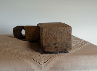 Cepillo de madera antiguo