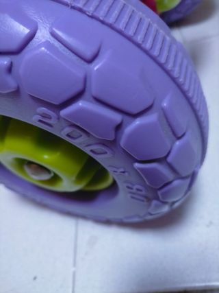 Quad juguete con baterías cargador