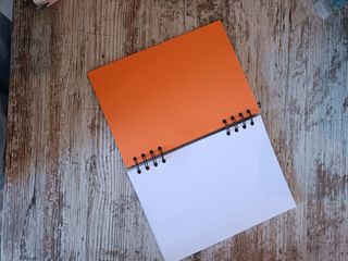 Cuaderno hecho a mano