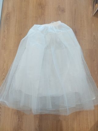 Traje de comunión y cancan