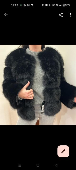 Chaquetón negro nuevo con etiquetas