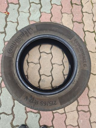 Neumático continental 215 65 R17