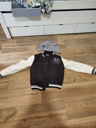 Bomber pull and bear