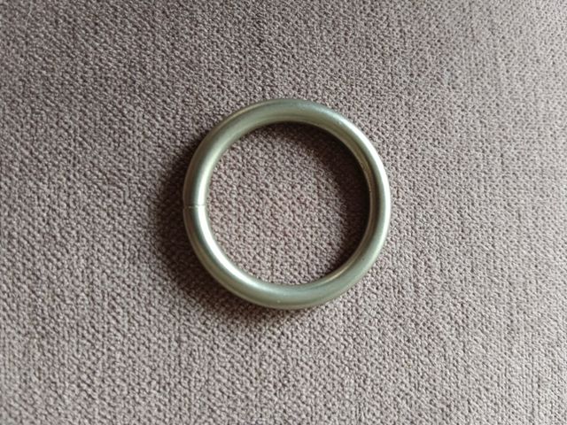 ARGOLLAS CORTINAS. 76 u  en perfecto estado