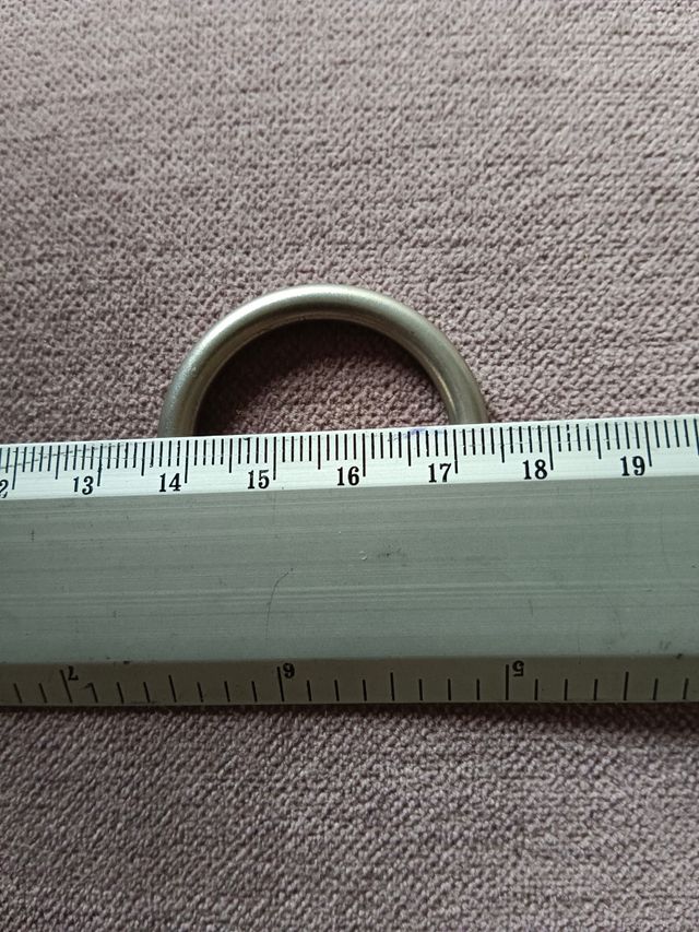 ARGOLLAS CORTINAS. 76 u  en perfecto estado