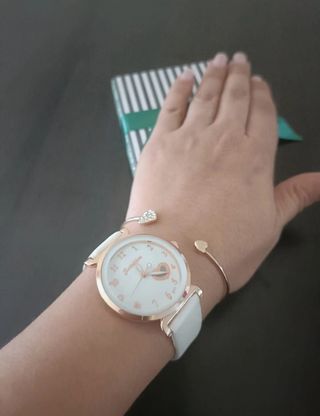 MODA MUJER:RELOJ Y PULSERA.NUEVOS